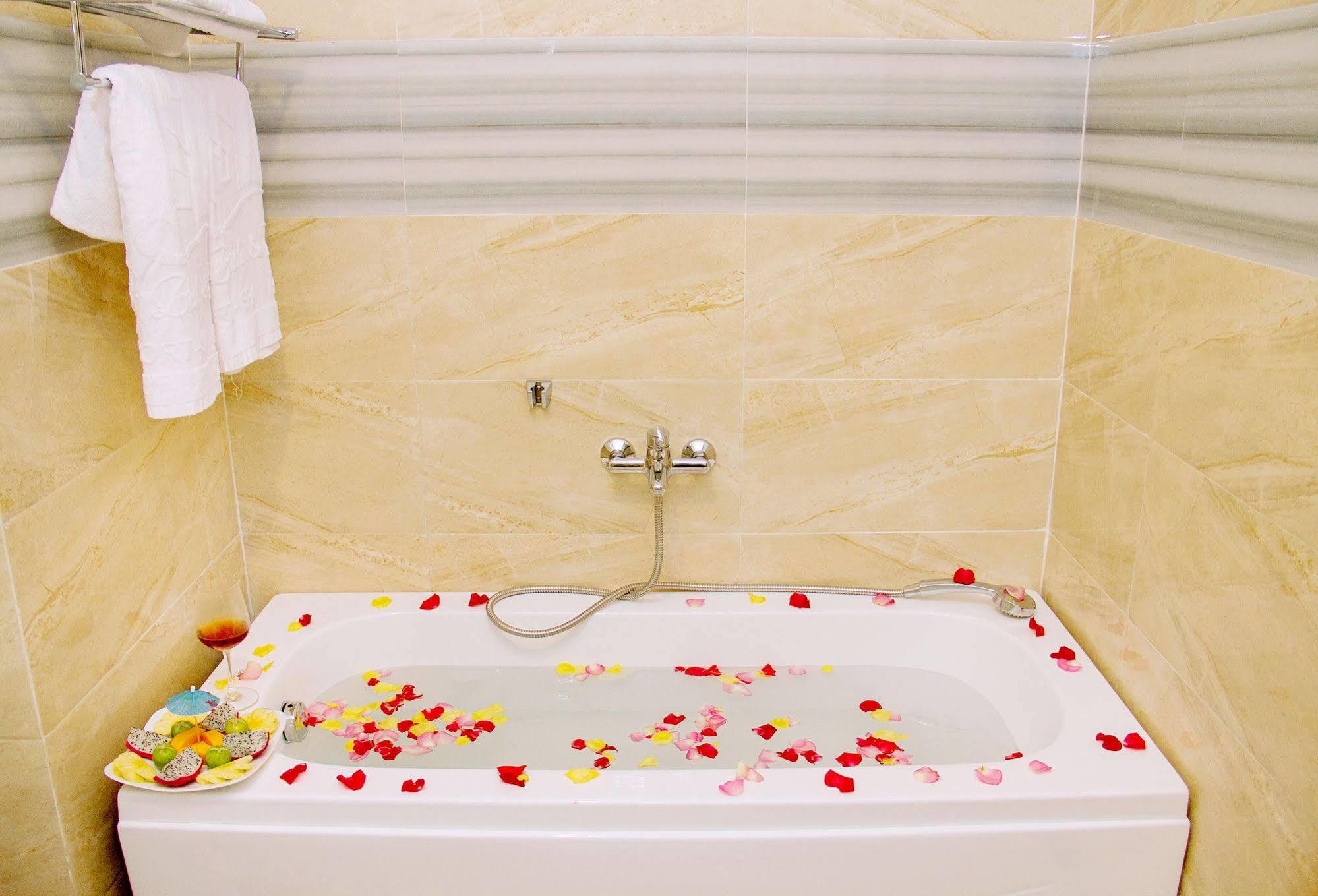 Sky Nha Trang Hotel Exterior photo
