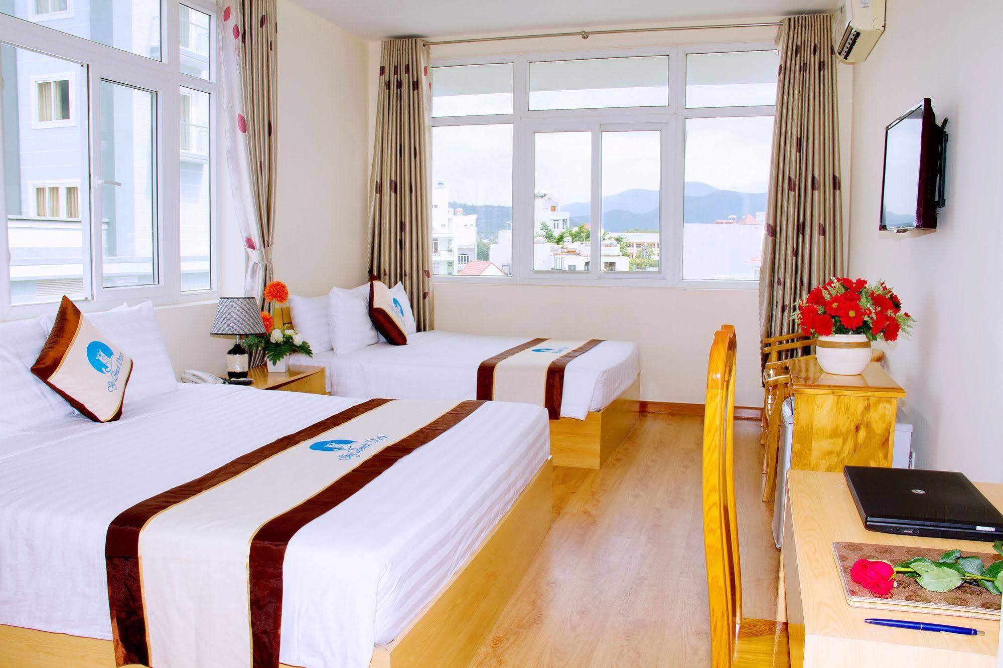 Sky Nha Trang Hotel Exterior photo