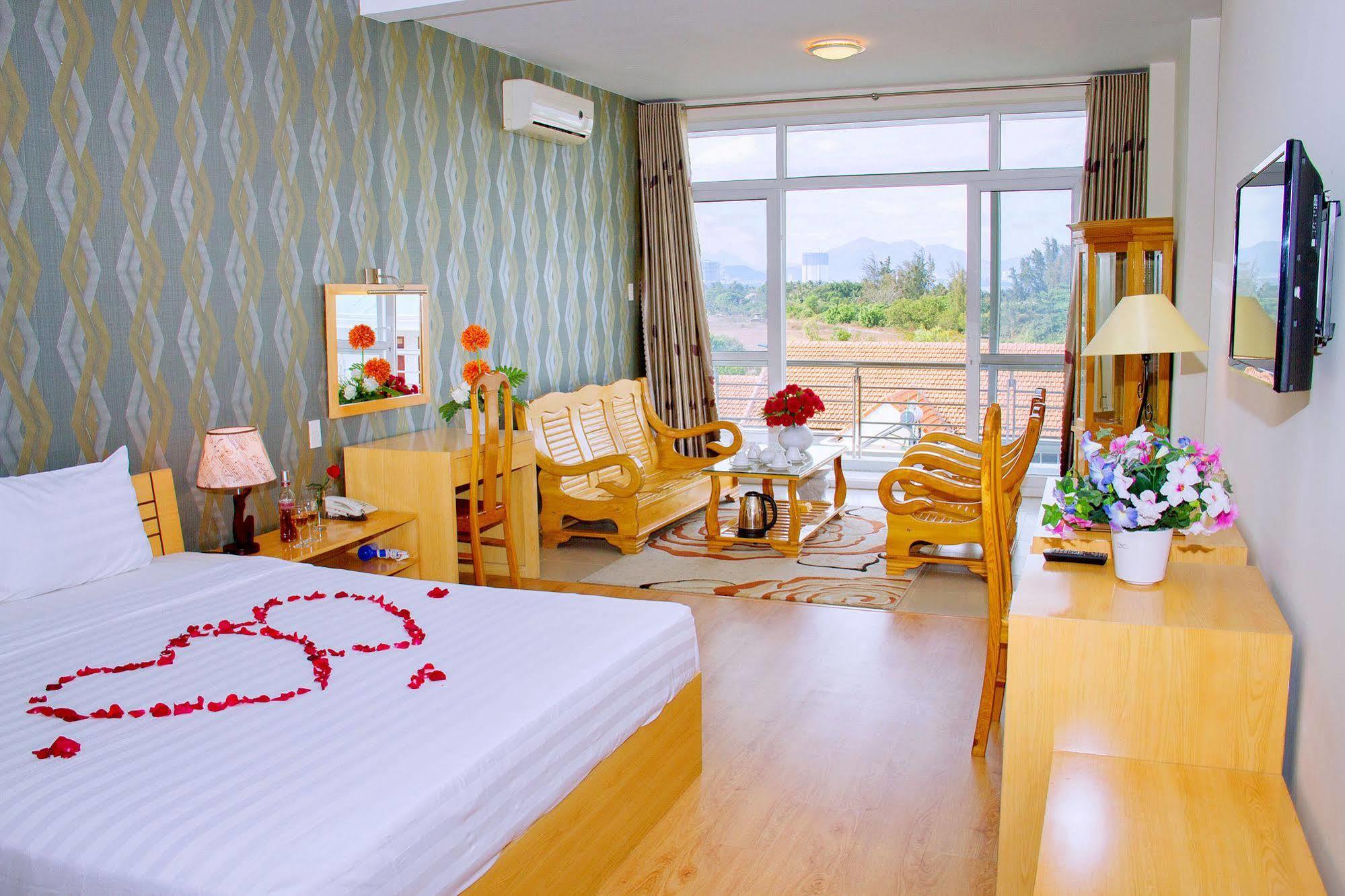 Sky Nha Trang Hotel Exterior photo
