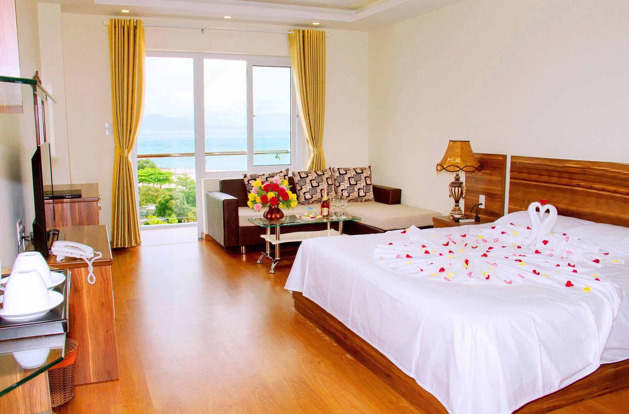 Sky Nha Trang Hotel Exterior photo