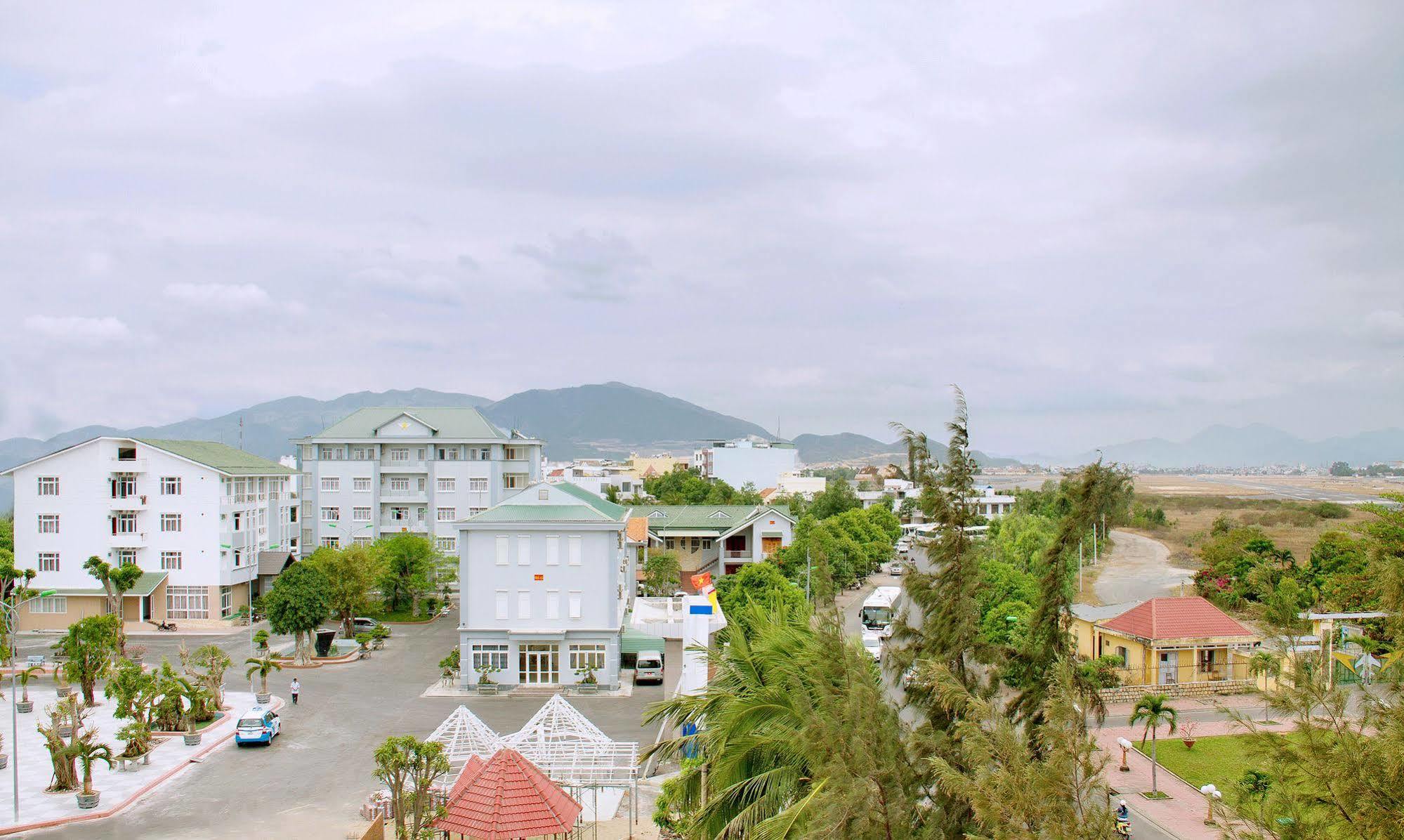 Sky Nha Trang Hotel Exterior photo